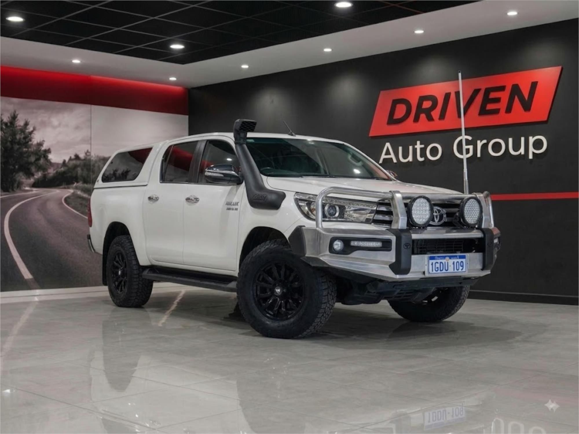 2016 TOYOTA HILUX
