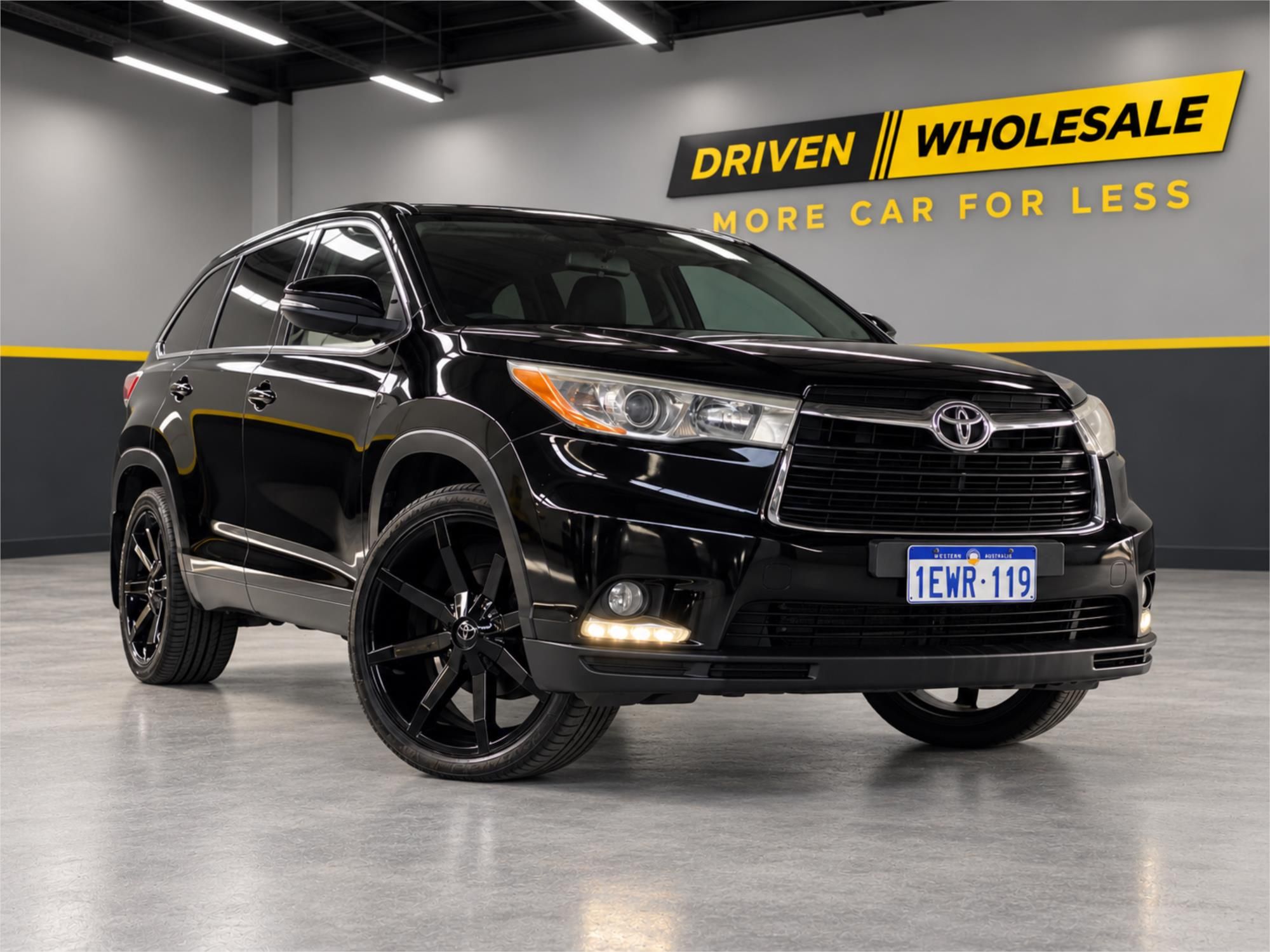 2015 TOYOTA KLUGER