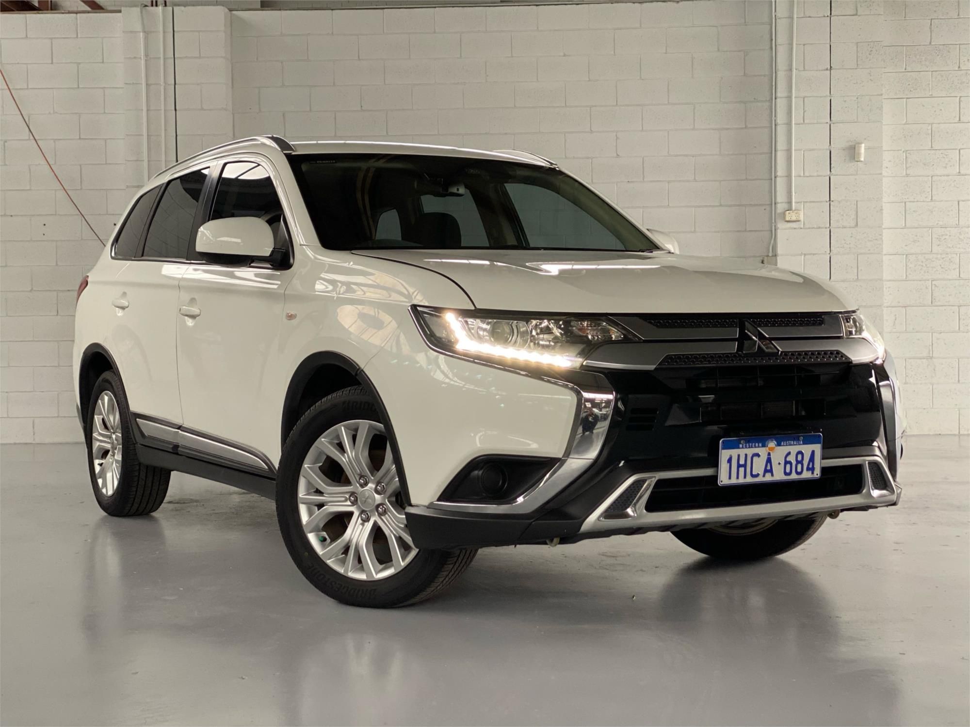 2019 MITSUBISHI OUTLANDER